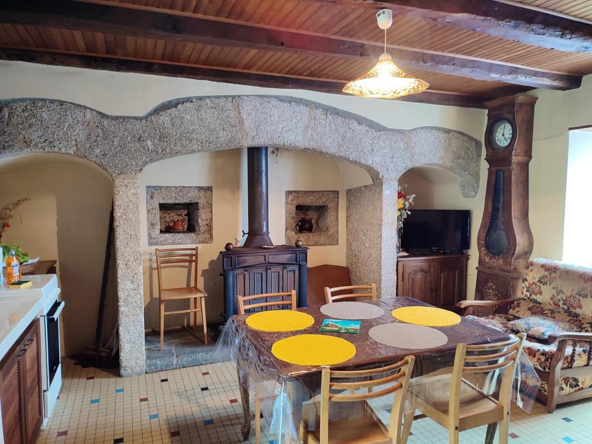 Maison Charmante A Florentin La Capelle Avec Jardin Et Vue Montagne エクステリア 写真