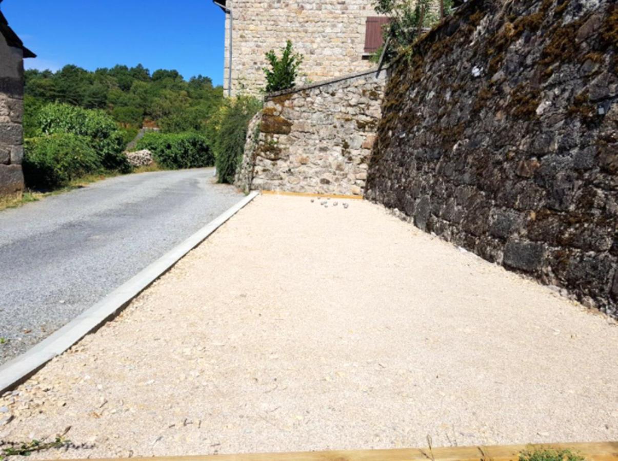 Maison Charmante A Florentin La Capelle Avec Jardin Et Vue Montagne エクステリア 写真